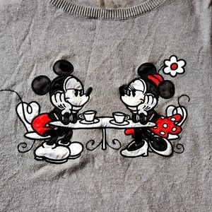 EUC M DisneyParks sweater